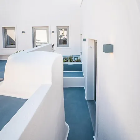 Veneston Suites, Lina *