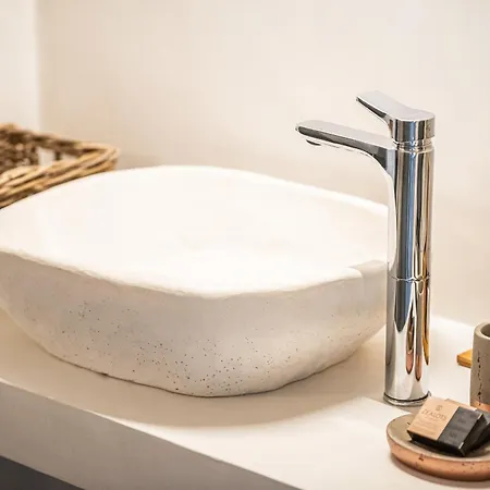 Veneston Suites, Lina Fira (Santorini)