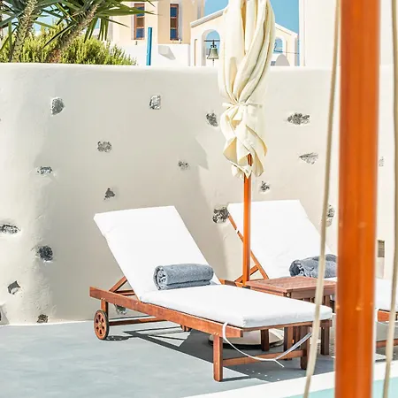 Villa Veneston Suites, Lina Fira (Santorini)